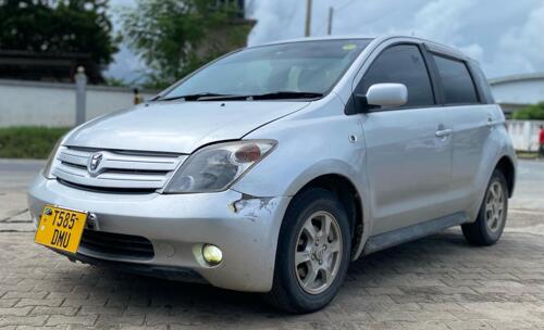 TOYOTA IST 8.5M