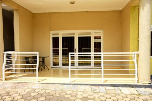 House for rent at namanga