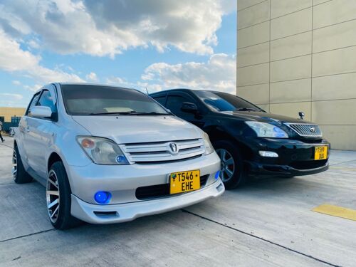 TOYOTA IST 