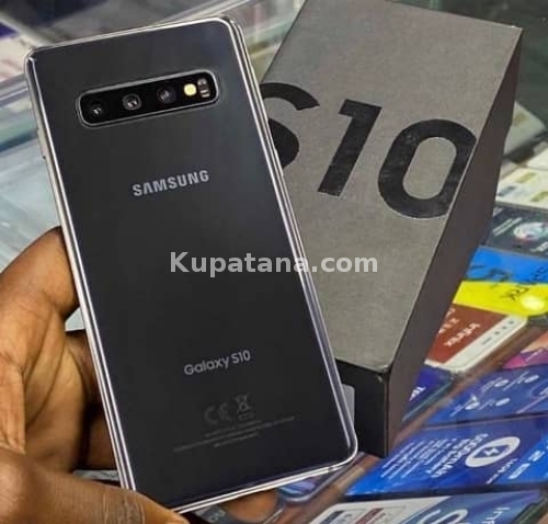 Samsung Galaxy S10 Used In Dubai. Clean As New