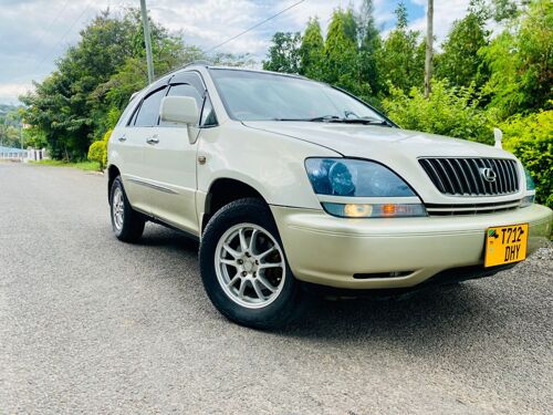 TOYOTA HARRIER OLD