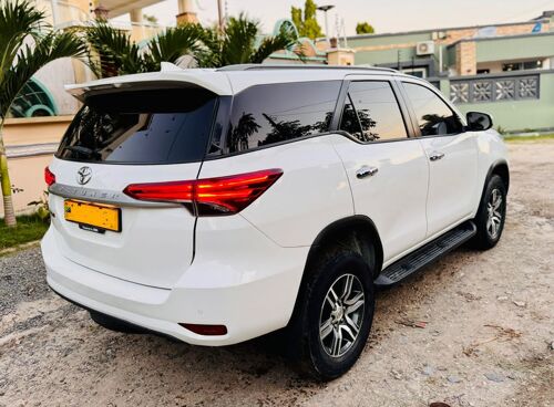 Toyota Fortuner 