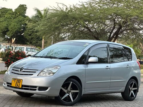 NAUZA TOYOTA SPACIO