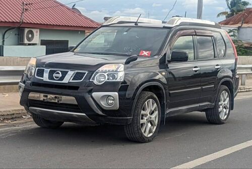 NISSAN EXTRAIL NAUZA NEW 