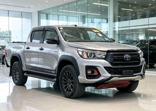 TOYOTA HILUX NAUZA NEW 
