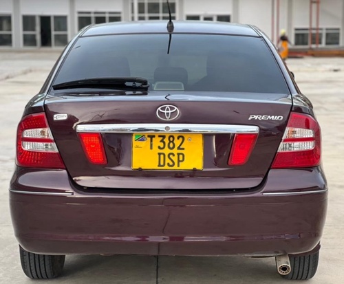 TOYOTA PREMIO F