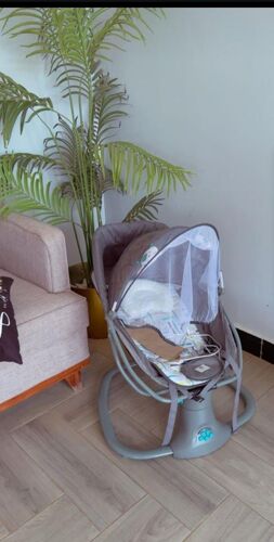 Baby swing, bado mpya kabisa