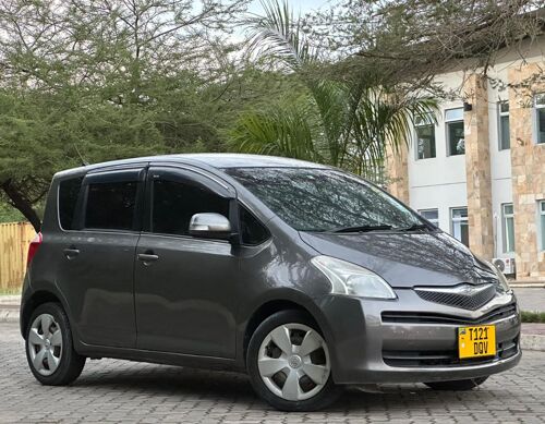 Toyota Ractis 1290cc 