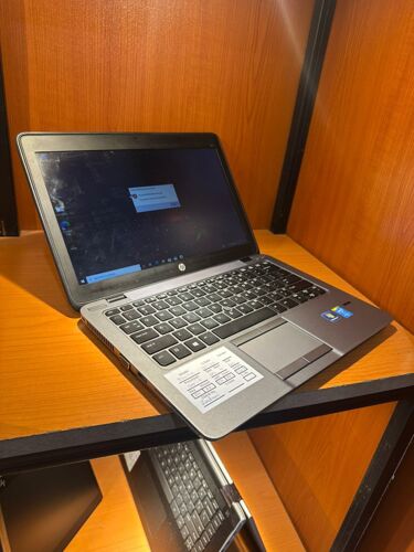 Hp laptop 820 g2