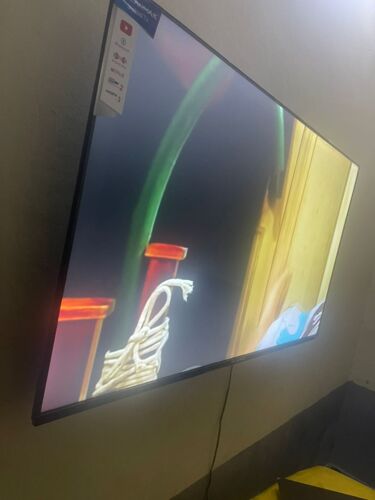 Solarmax smart Tv 50inch