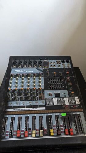 powered mixer