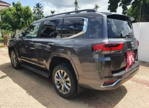 TOYOTA LAND CRUISER VXR