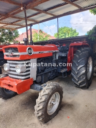Tractor Massey Ferguson 165