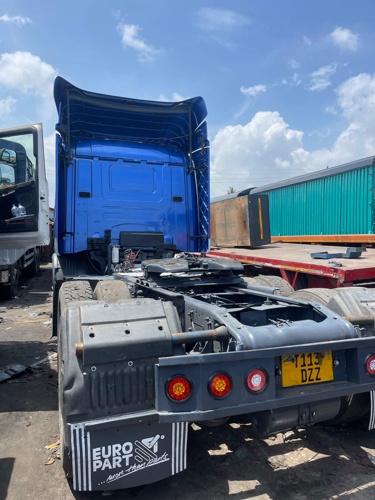 SCANIA 124L-420