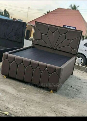 Brouwn sofa bed