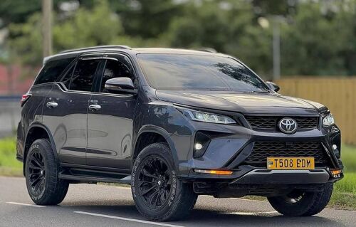 Fortuner  namba edm