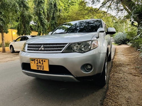 MITSUBISHI OUYLENDER 2006