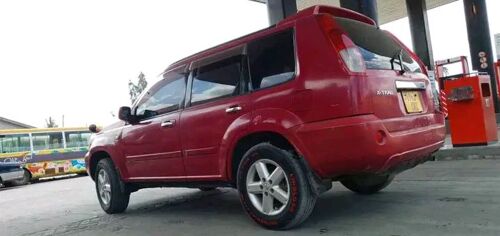 GARI NISSAN X-TRAIL INAUZWA | Kupatana