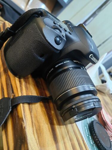 CANON 700D