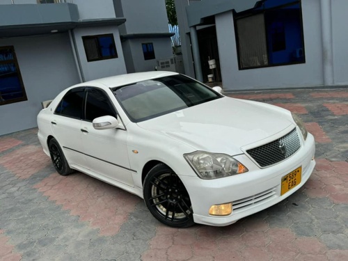 TOYOTA CROWN ATHLETIC