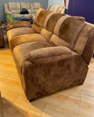sofa watu watatu 
