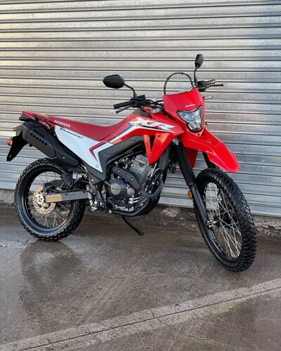 Honda XR 300 Tornado 