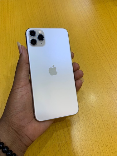 iphone 11pro max Used