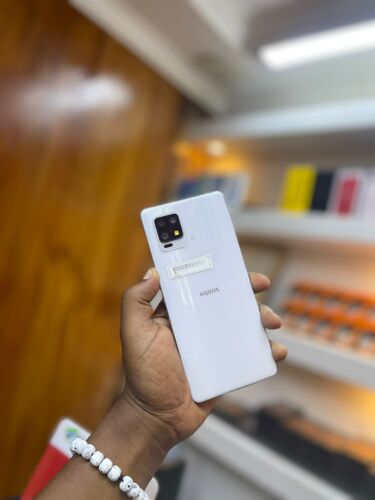 Aquos zero6 128gb
