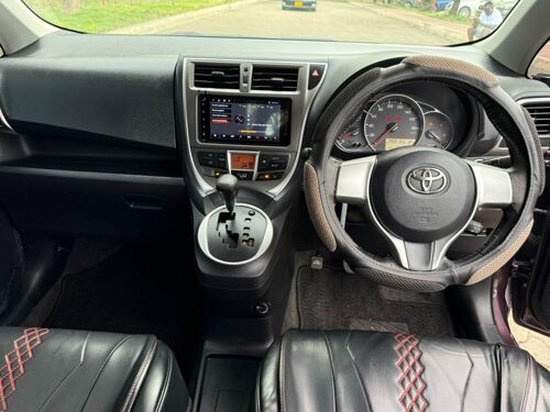 Toyota Ractis 