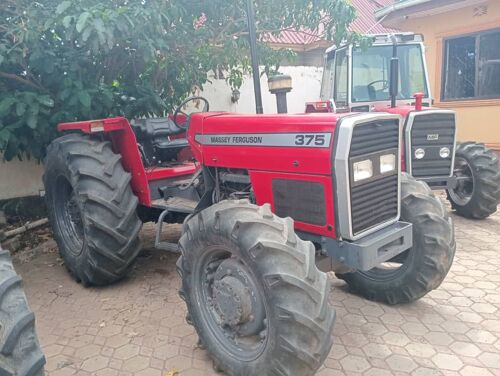 Massey Ferguson 375