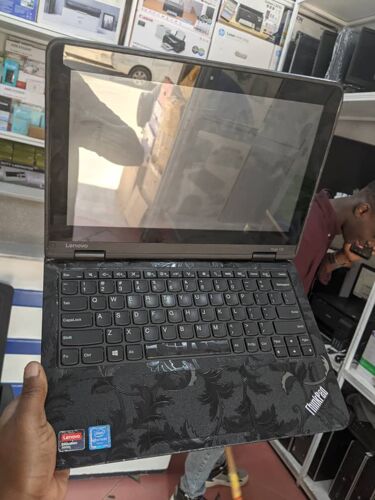 Lenovo 11e ssd128 gb ram4 gb