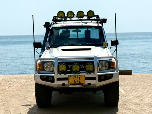 Land cruiser pick up 