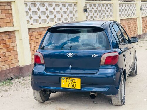 Vitz old model 