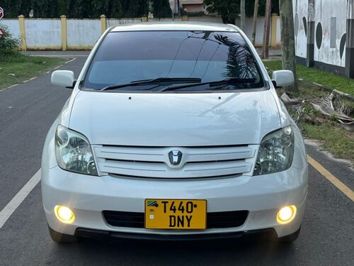 Toyota Ist DNY
