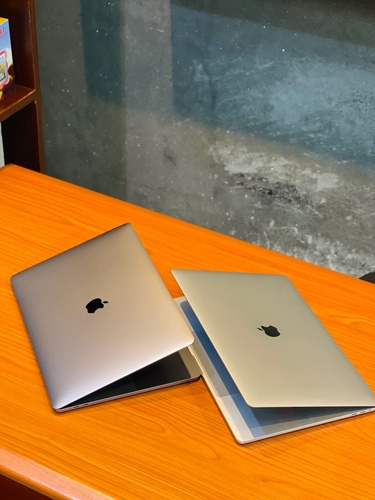 Macbook pro 2017 core i7