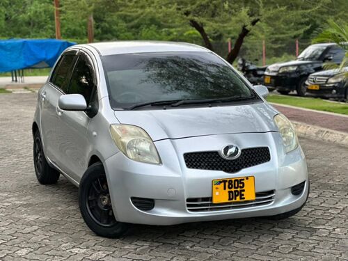 Toyota vitz new model 1.3 DP