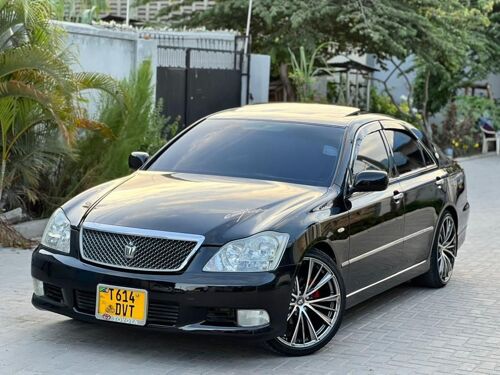 TOYOTA CROWN ATHLETE 