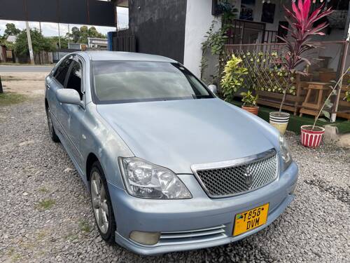 NAUZA TOYOTA CROWN ATHLETE 