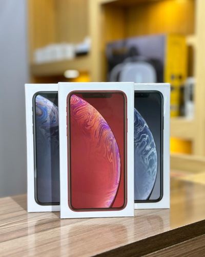 IPHONE XR 64GB 