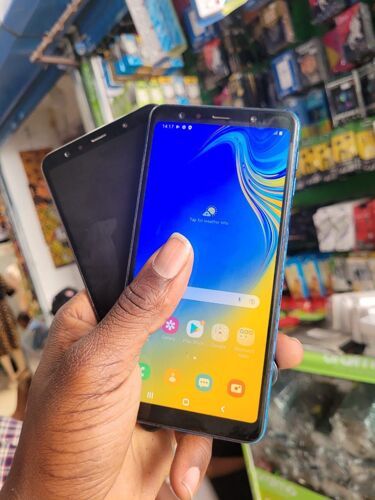 SAMSUNG GALAXY A7 GB128 RAM4 