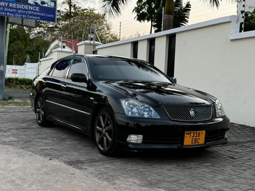 TOYOTA CROWN ATHLETE 