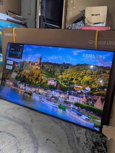 Samsung crystal UHD tv 55 inch