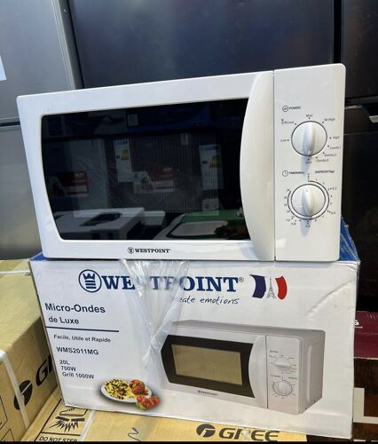Westpoint 20L microwave oven
