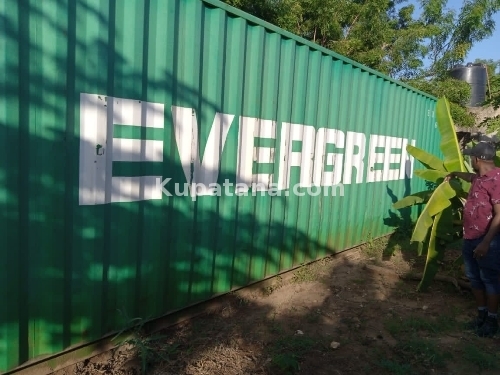 CONTAINER 40FT ZIKO SOKONI KWA BEI CHEEEEEEEE
