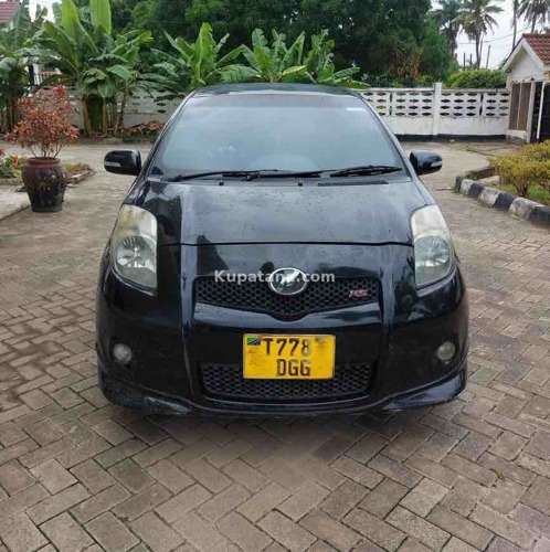 Toyota Vitz RS