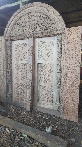 Zandoors & Carved Furniture