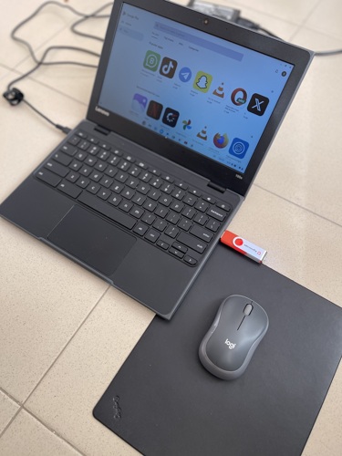 Lenovo Chromebook 100e