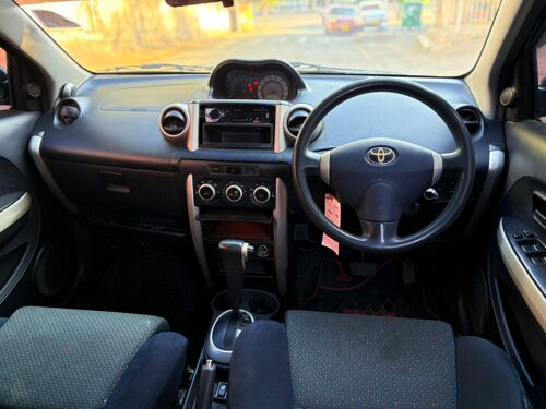 TOYOTA IST 