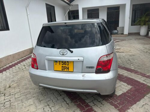 TOYOTA IST MTI SANA KIMBIA 