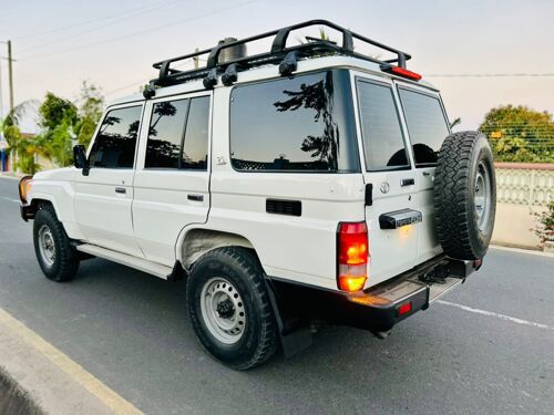 Landcruiser hardtop 1hz Manual